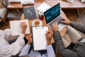 مزایا و معایب سرمایه گذاری در املاک تجاری